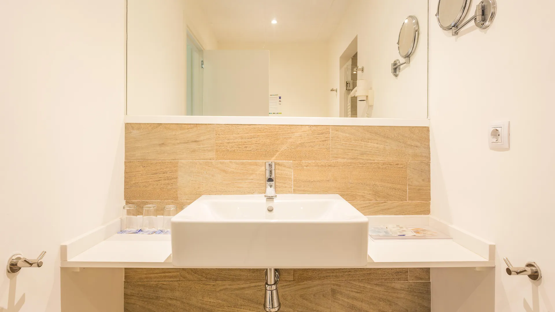 Ferrer Janeiro Hotel & Spa Can Picafort  4*, Can Picafort (Mallorca)